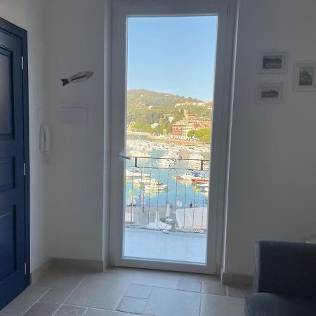 Suite Ventidue - Fronte Mare Lerici Eksteriør bilde