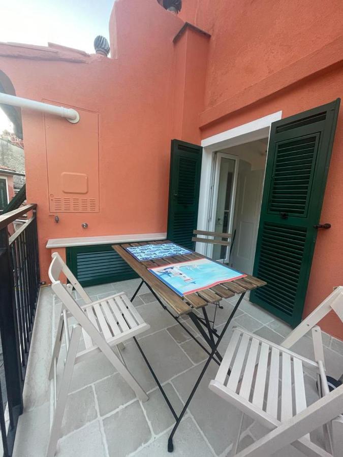 Suite Ventidue - Fronte Mare Lerici Eksteriør bilde